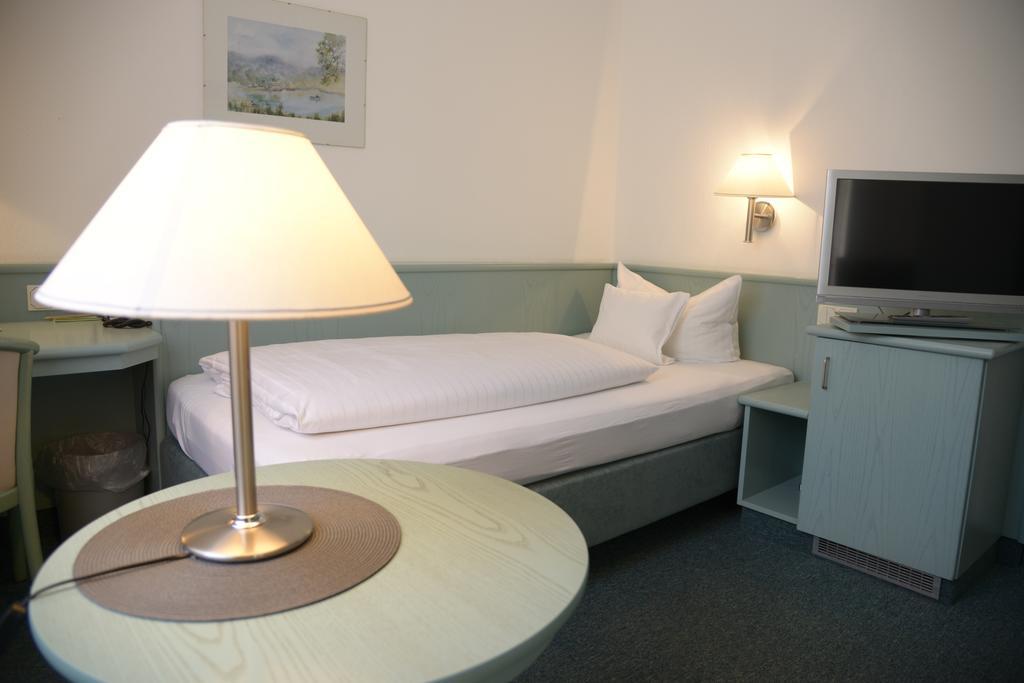 Hotel Till Eulenspiegel - Nichtrauchhotel - Garni Würzburg Eksteriør billede